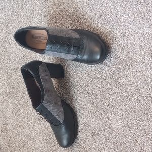 Clarks Oxford Heels 12